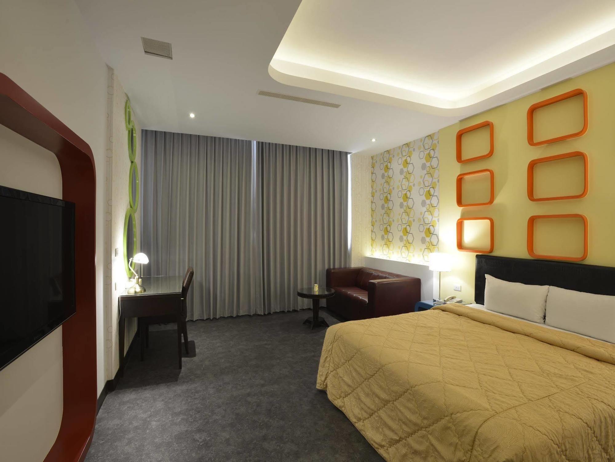 Duo Romance Hotel Città di Hualien Esterno foto